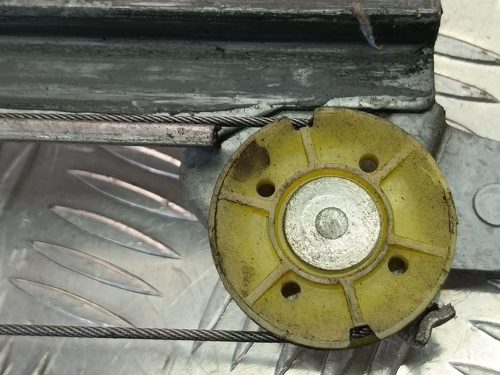 стеклоподъемник Renault Trafic  7700311821, 3620 рублей, Москва