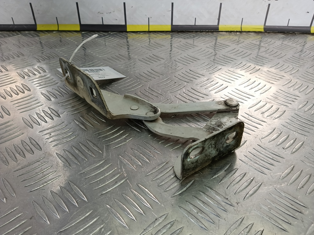 петля капота Iveco Daily 2.3 D MT (126 л.с.)Daily  V (2011—2014) Пикап 504058771, 630 рублей, Москва