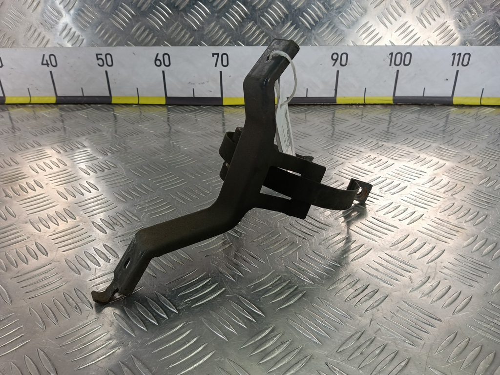 кронштейн бачка гидроусилителя руля Iveco Daily 2.3 D MT (126 л.с.)Daily  V (2011—2014) Пикап 5801355098, 1320 рублей, Москва