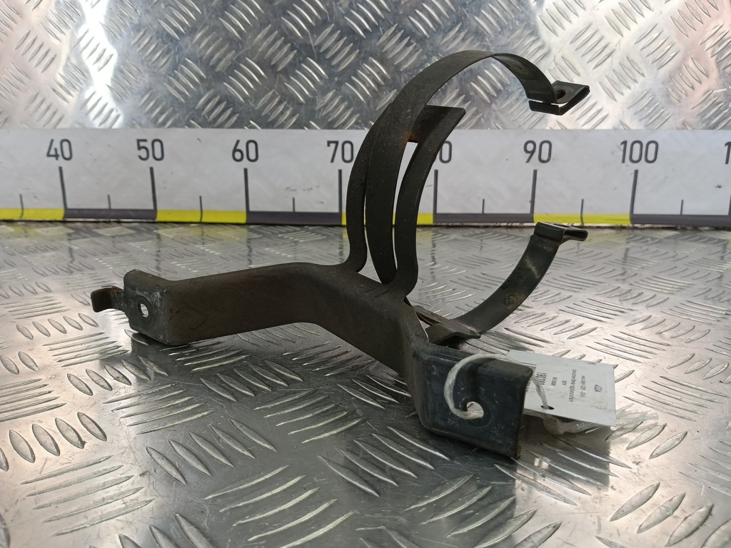 кронштейн бачка гидроусилителя руля Iveco Daily 2.3 D MT (126 л.с.)Daily  V (2011—2014) Пикап 5801355098, 1320 рублей, Москва