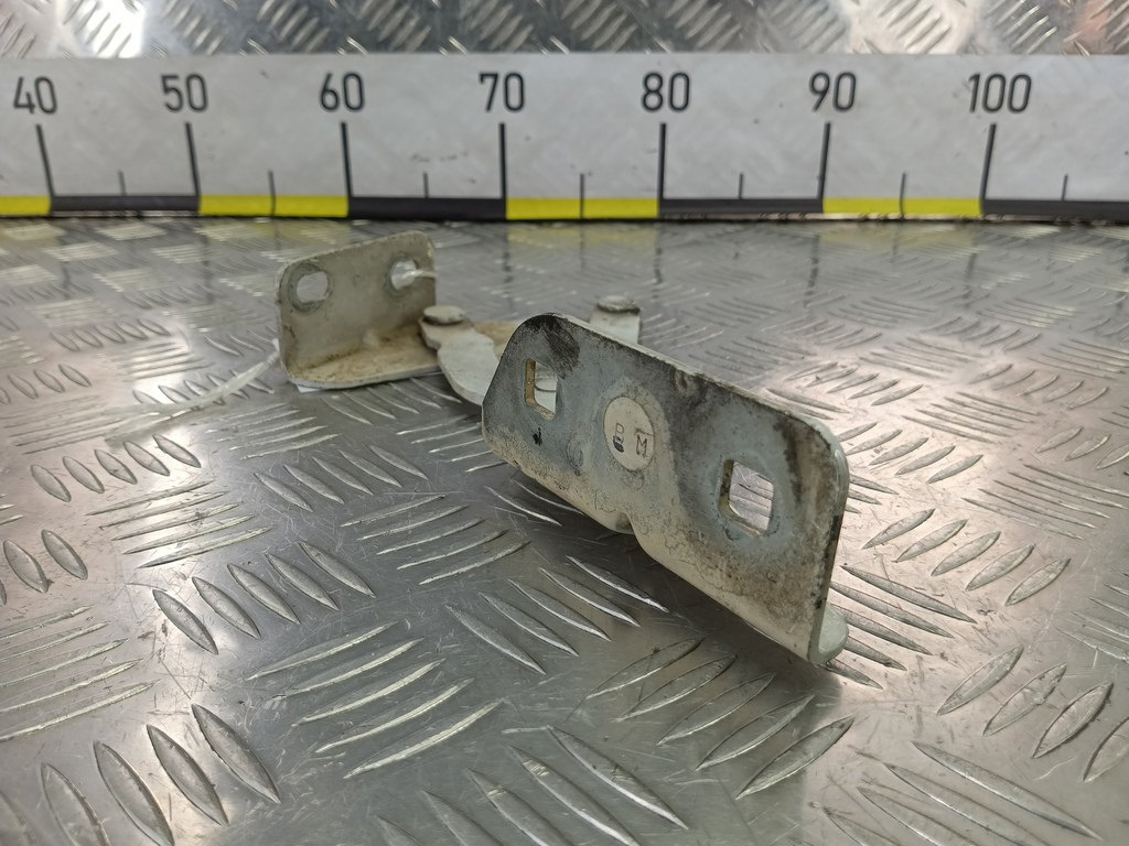 петля капота Iveco Daily 2.3 D MT (126 л.с.)Daily  V (2011—2014) Пикап 504058770, 630 рублей, Москва