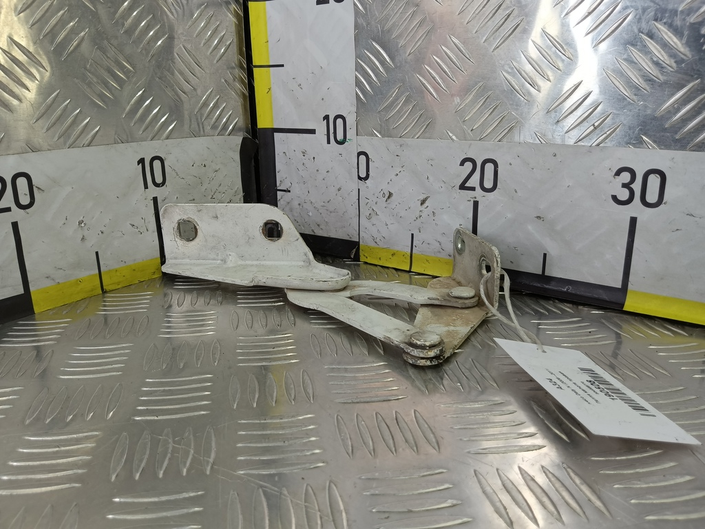 петля капота Iveco Daily 2.3 D MT (126 л.с.)Daily  V (2011—2014) Пикап 504058770, 630 рублей, Москва