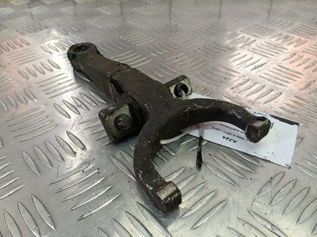 вилка сцепления Iveco Daily 2.3 D MT (126 л.с.)Daily  V (2011—2014) Пикап 99479447, 2700 рублей, Москва