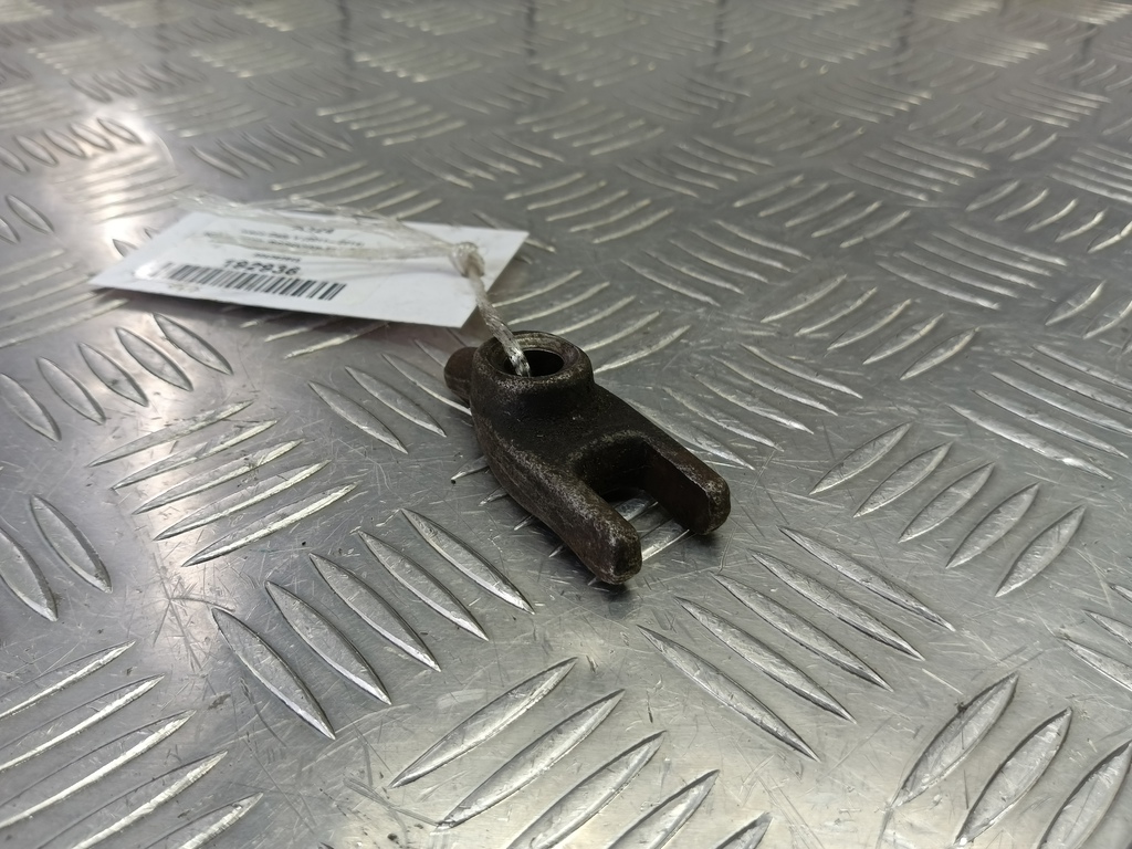 кронштейн форсунки топливной (зажим) Iveco Daily 2.3 D MT (126 л.с.)Daily  V (2011—2014) Пикап 504382848, 980 рублей, Москва