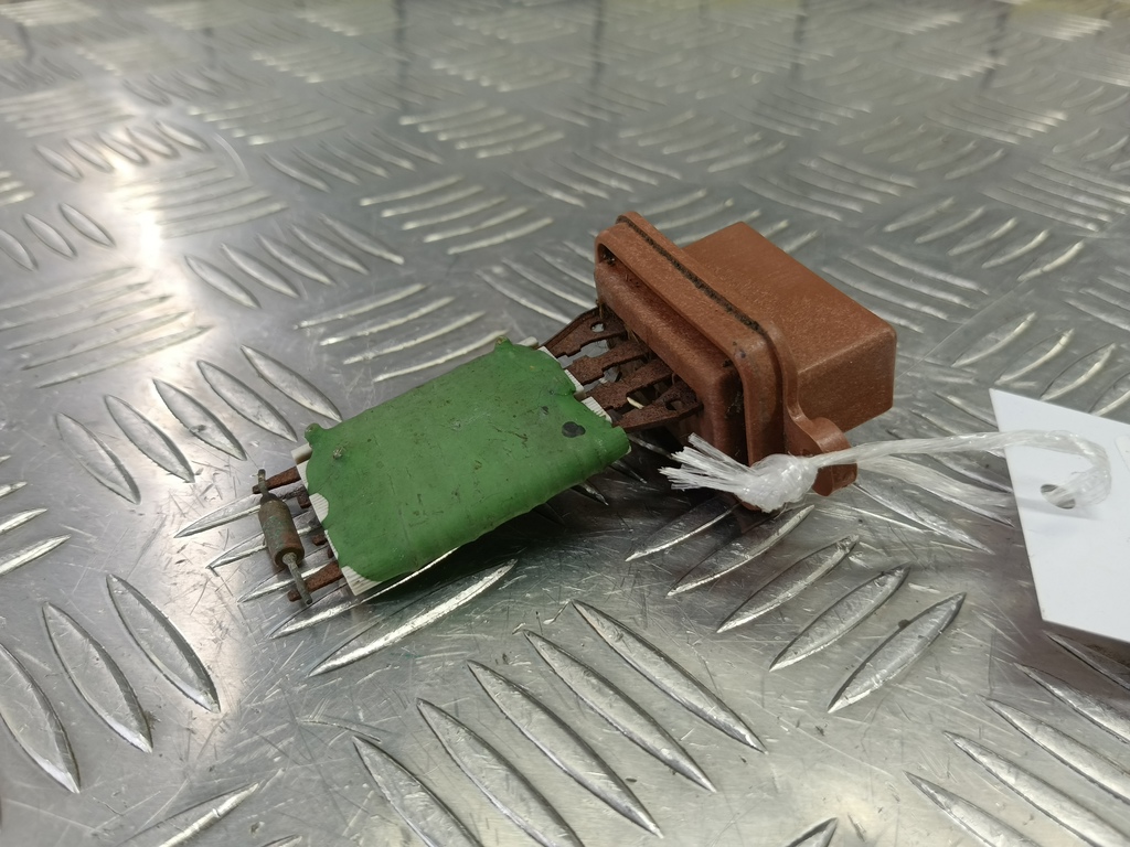 резистор отопителя (ежик) Fiat Doblo 1.4 MT (77 л.с.)Doblo  I рестайлинг (2005—2015) Минивэн 46723712, 1210 рублей, Москва