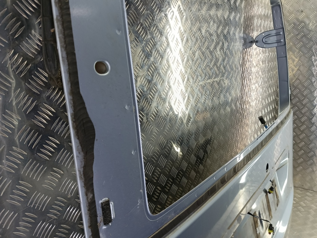 крышка багажника Fiat Doblo 1.4 MT (77 л.с.)Doblo  I рестайлинг (2005—2015) Минивэн 51779357, 6730 рублей, Москва