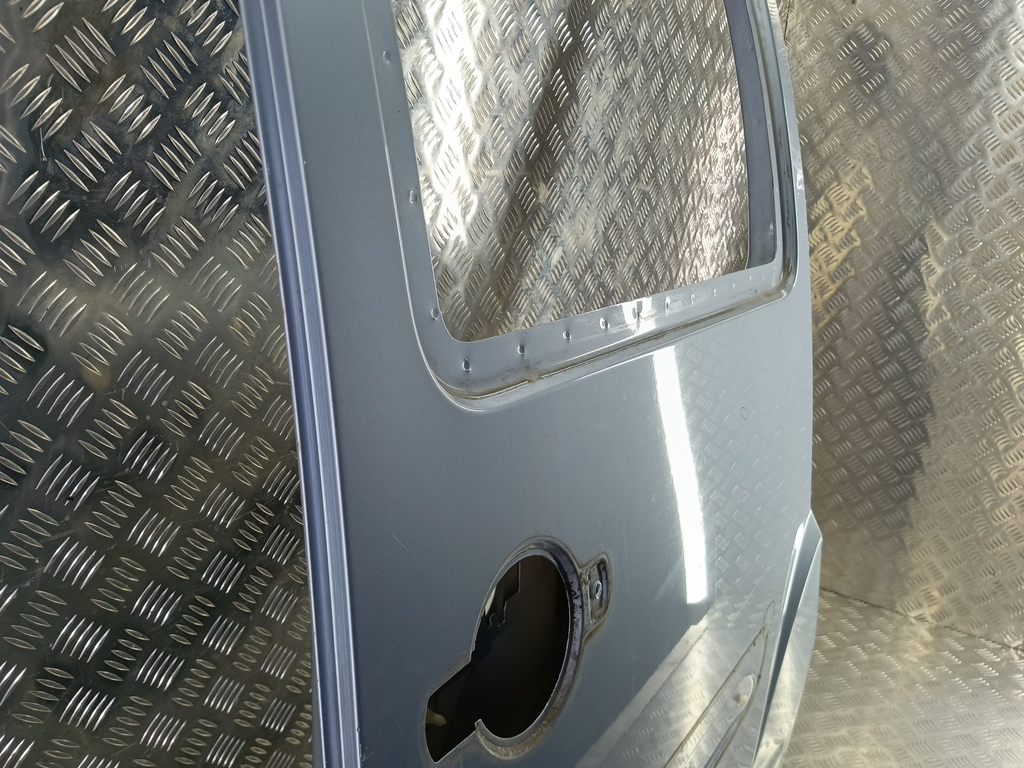 дверь сдвижная Fiat Doblo 1.4 MT (77 л.с.)Doblo  I рестайлинг (2005—2015) Минивэн 51934381, 8450 рублей, Москва