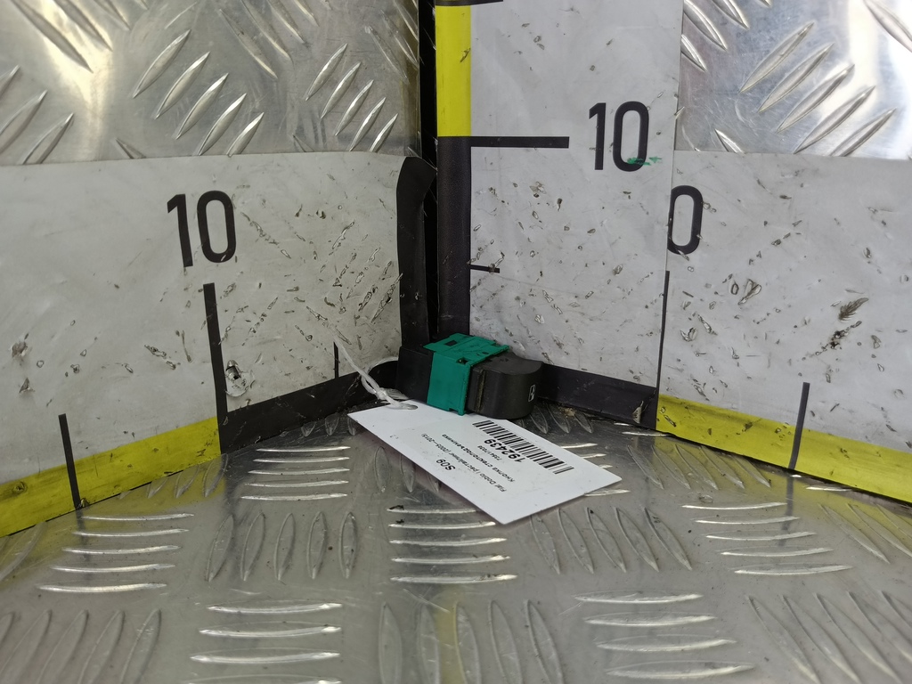 кнопка стеклоподъемника Fiat Doblo 1.4 MT (77 л.с.)Doblo  I рестайлинг (2005—2015) Минивэн 735417033, 5000 рублей, Москва