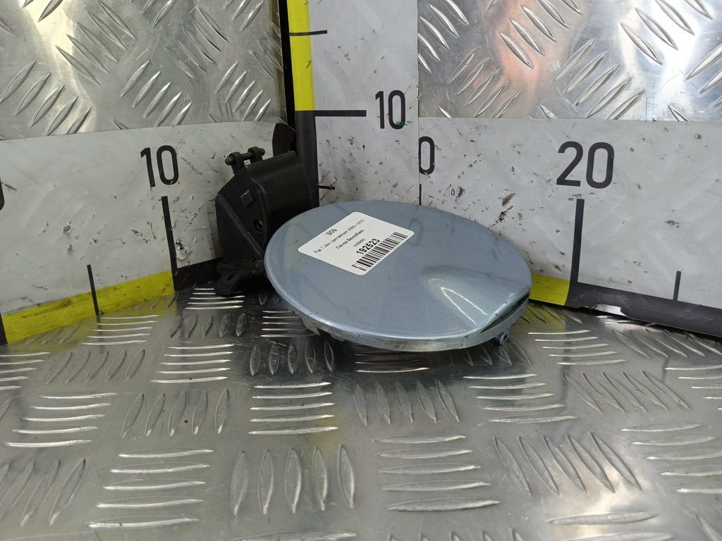 лючок бензобака Fiat Doblo 1.4 MT (77 л.с.)Doblo  I рестайлинг (2005—2015) Минивэн 51834551, 630 рублей, Москва