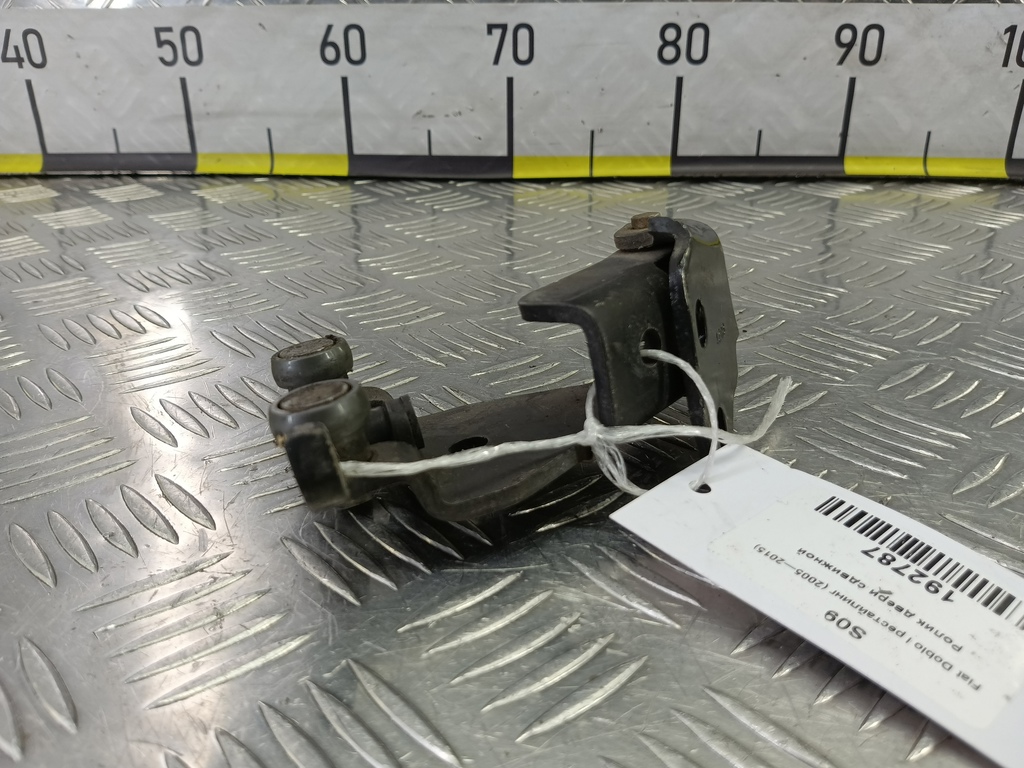 ролик двери сдвижной Fiat Doblo 1.4 MT (77 л.с.)Doblo  I рестайлинг (2005—2015) Минивэн 46843004, 1550 рублей, Москва