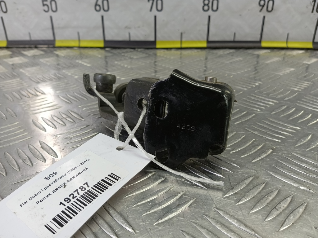 ролик двери сдвижной Fiat Doblo 1.4 MT (77 л.с.)Doblo  I рестайлинг (2005—2015) Минивэн 46843004, 1550 рублей, Москва