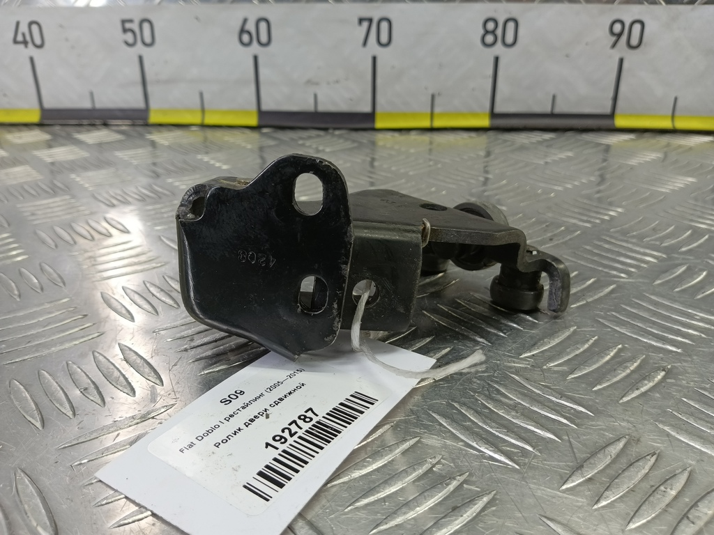 ролик двери сдвижной Fiat Doblo 1.4 MT (77 л.с.)Doblo  I рестайлинг (2005—2015) Минивэн 46843004, 1550 рублей, Москва