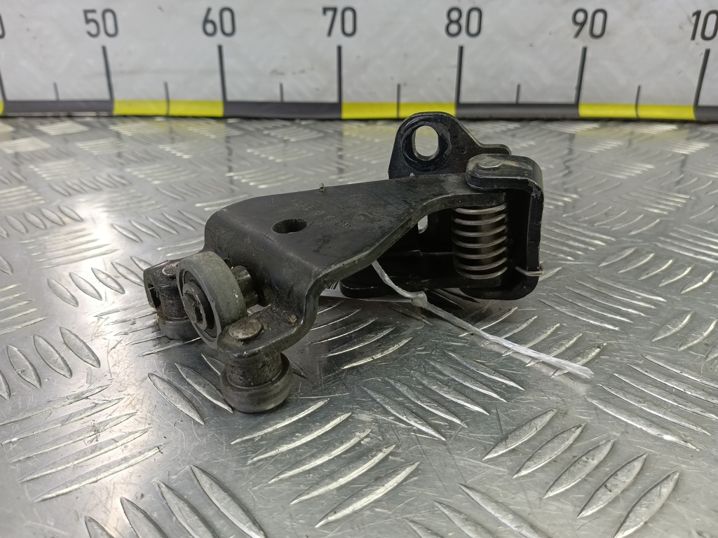 ролик двери сдвижной Fiat Doblo 1.4 MT (77 л.с.)Doblo  I рестайлинг (2005—2015) Минивэн 46843004, 1550 рублей, Москва