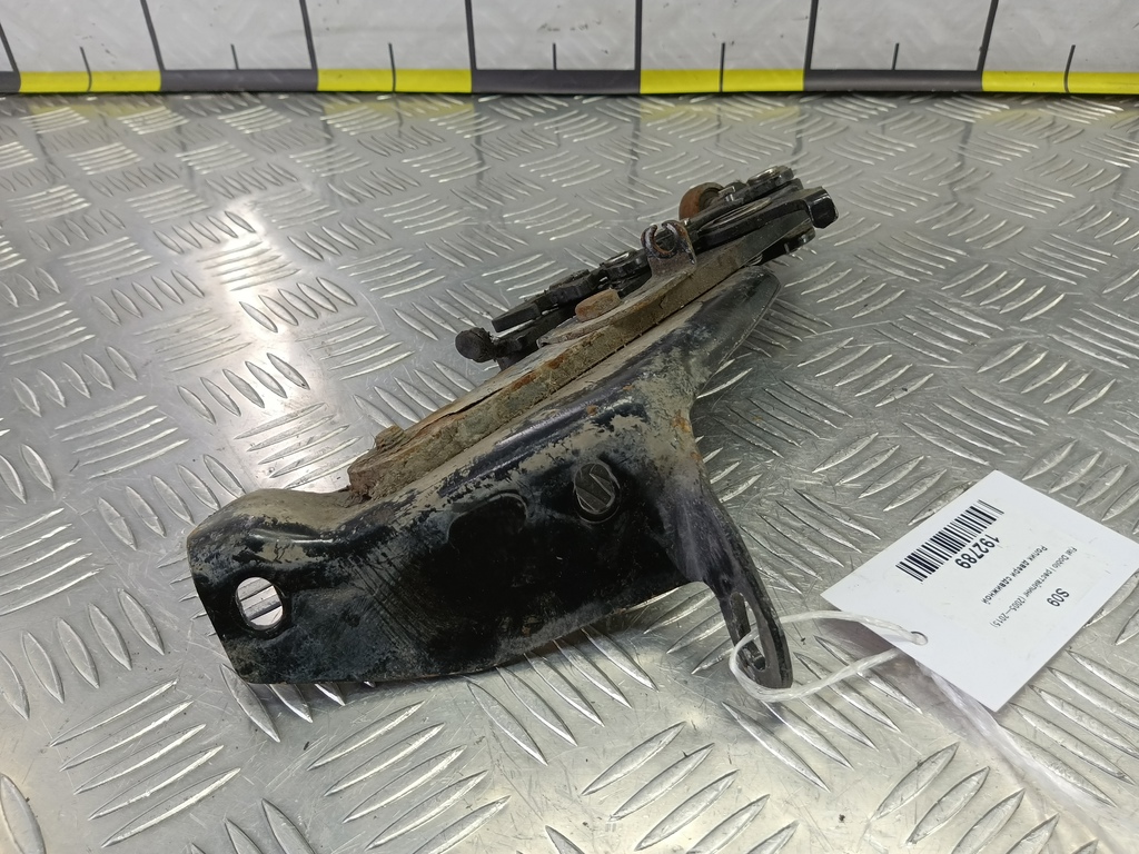 ролик двери сдвижной Fiat Doblo 1.4 MT (77 л.с.)Doblo  I рестайлинг (2005—2015) Минивэн 51794520, 5000 рублей, Москва