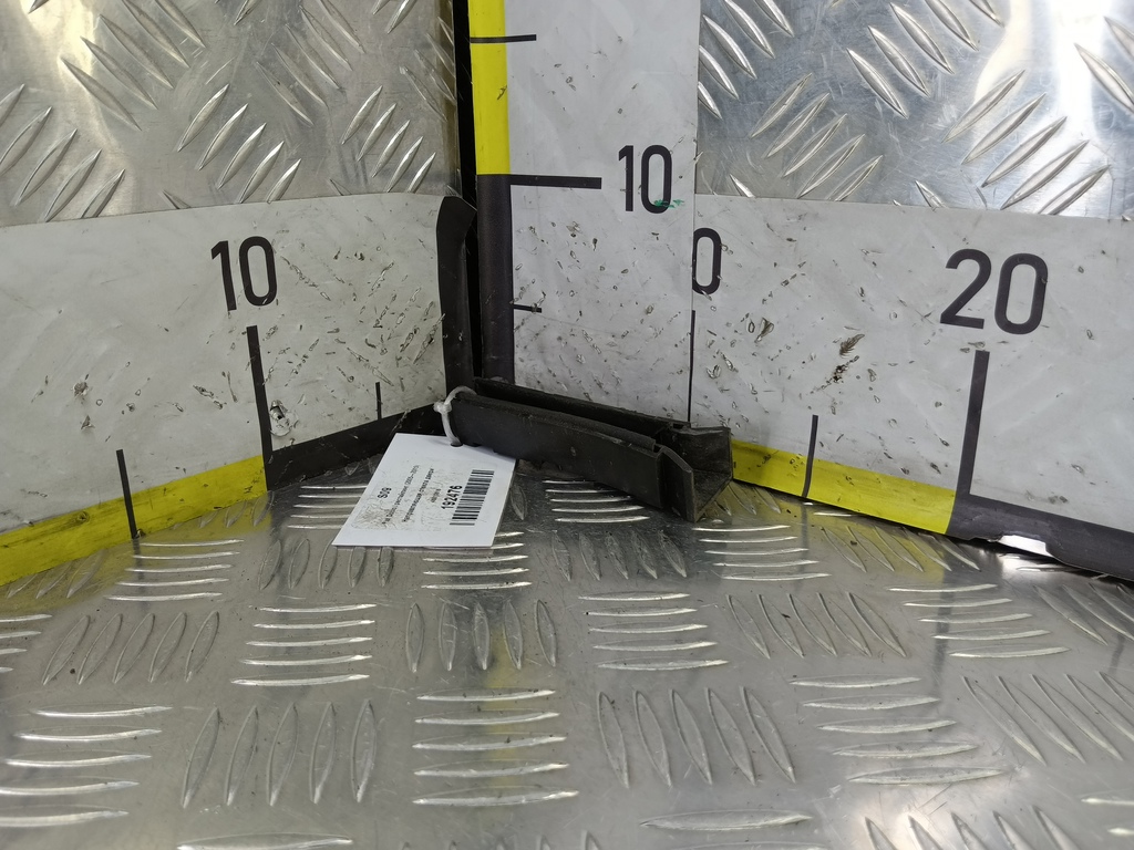 направляющая стекла двери Fiat Doblo 1.4 MT (77 л.с.)Doblo  I рестайлинг (2005—2015) Минивэн 46810616, 980 рублей, Москва