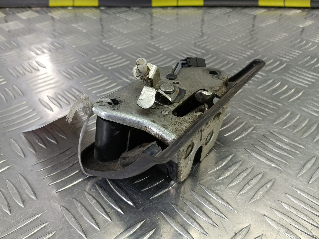 замок крышки багажника Fiat Doblo 1.4 MT (77 л.с.)Doblo  I рестайлинг (2005—2015) Минивэн 51773974, 2590 рублей, Москва