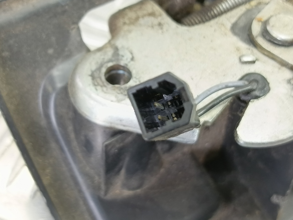 замок крышки багажника Fiat Doblo 1.4 MT (77 л.с.)Doblo  I рестайлинг (2005—2015) Минивэн 51773974, 2590 рублей, Москва