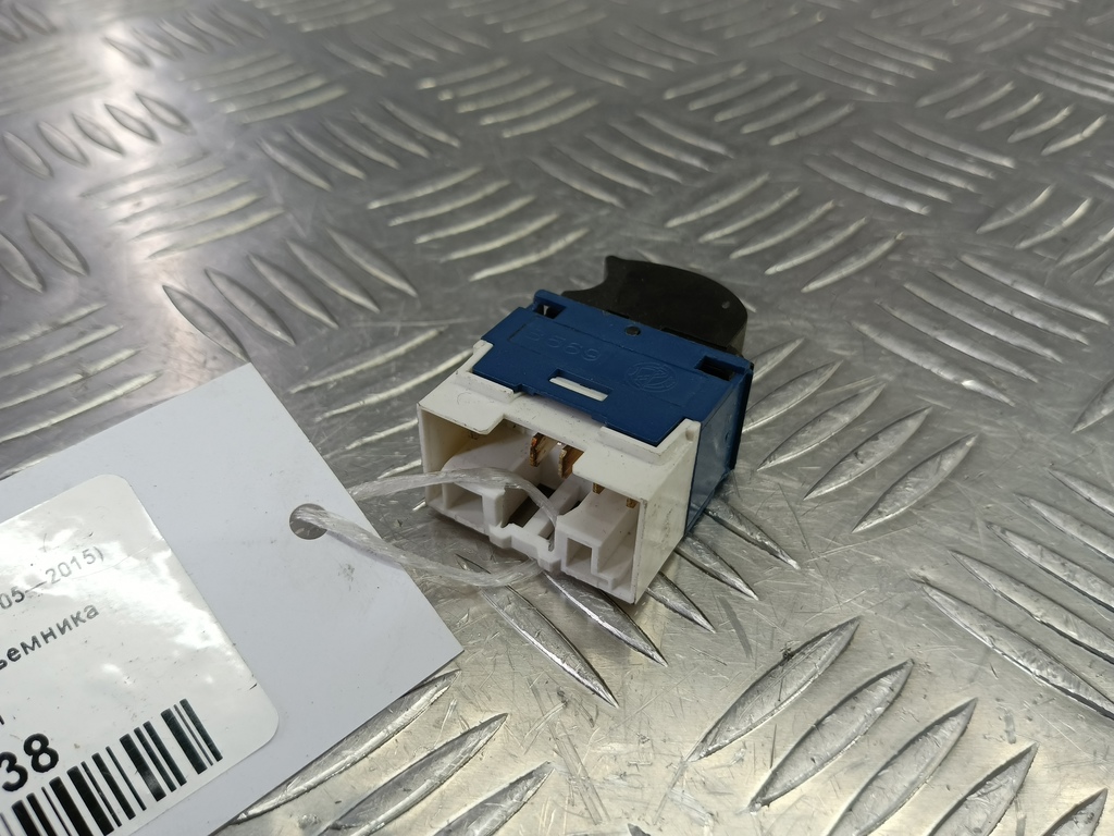 кнопка стеклоподъемника Fiat Doblo 1.4 MT (77 л.с.)Doblo  I рестайлинг (2005—2015) Минивэн 735417034, 3279 рублей, Москва