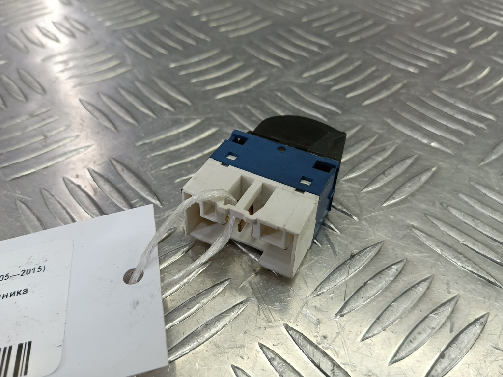 кнопка стеклоподъемника Fiat Doblo 1.4 MT (77 л.с.)Doblo  I рестайлинг (2005—2015) Минивэн 735417034, 3279 рублей, Москва