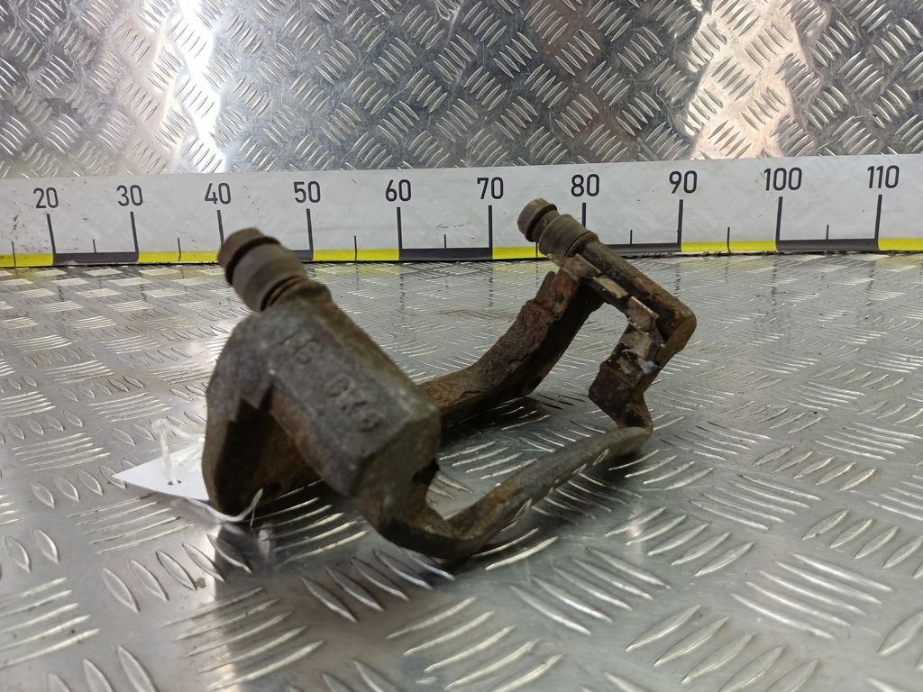 скоба суппорта MAZDA 6  GS1D33281, 4200 рублей, Москва