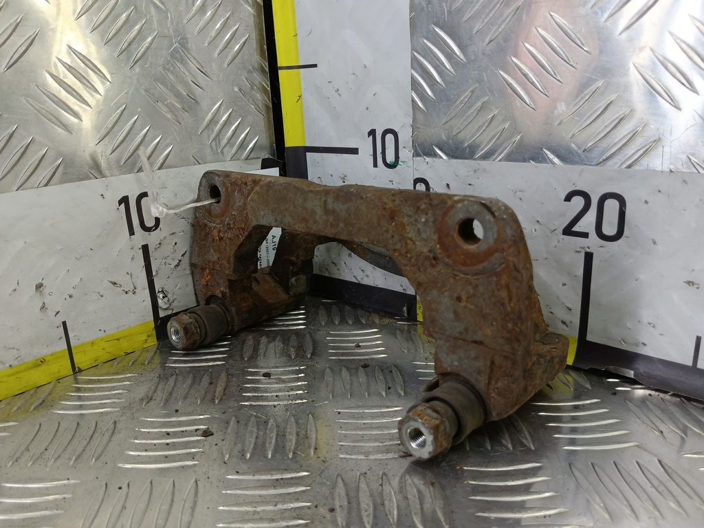 скоба суппорта MAZDA 6  GS1D33281, 4200 рублей, Москва