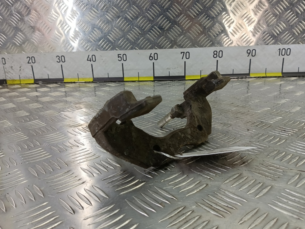 скоба суппорта MAZDA 3  BP4K33281B, 1210 рублей, Москва