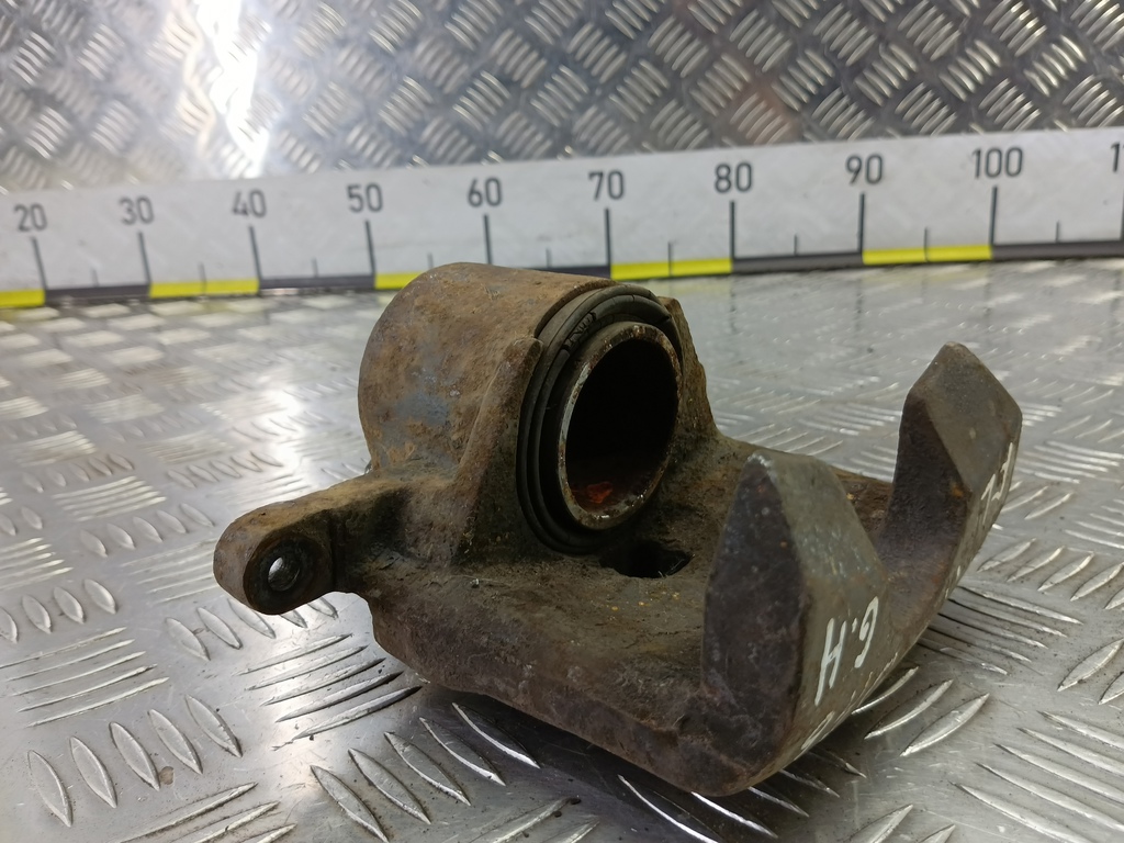 суппорт MAZDA 6  GS1D3371X, 1210 рублей, Москва