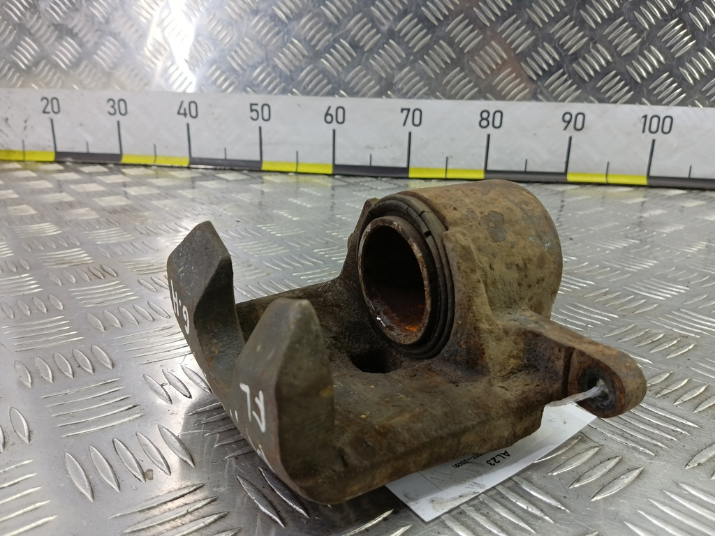 суппорт MAZDA 6  GS1D3371X, 1210 рублей, Москва