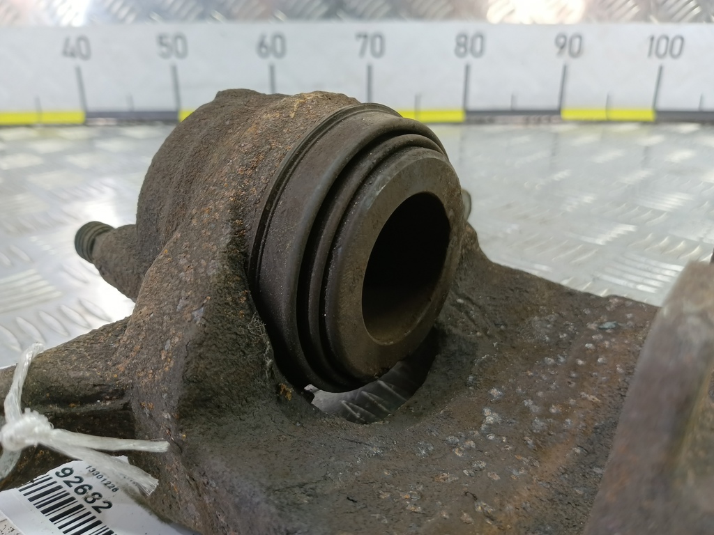 суппорт CHEVROLET  ORLANDO 1.8 AT (141 л.с.)Orlando  I (2010—2018) Минивэн 13301226, 980 рублей, Москва