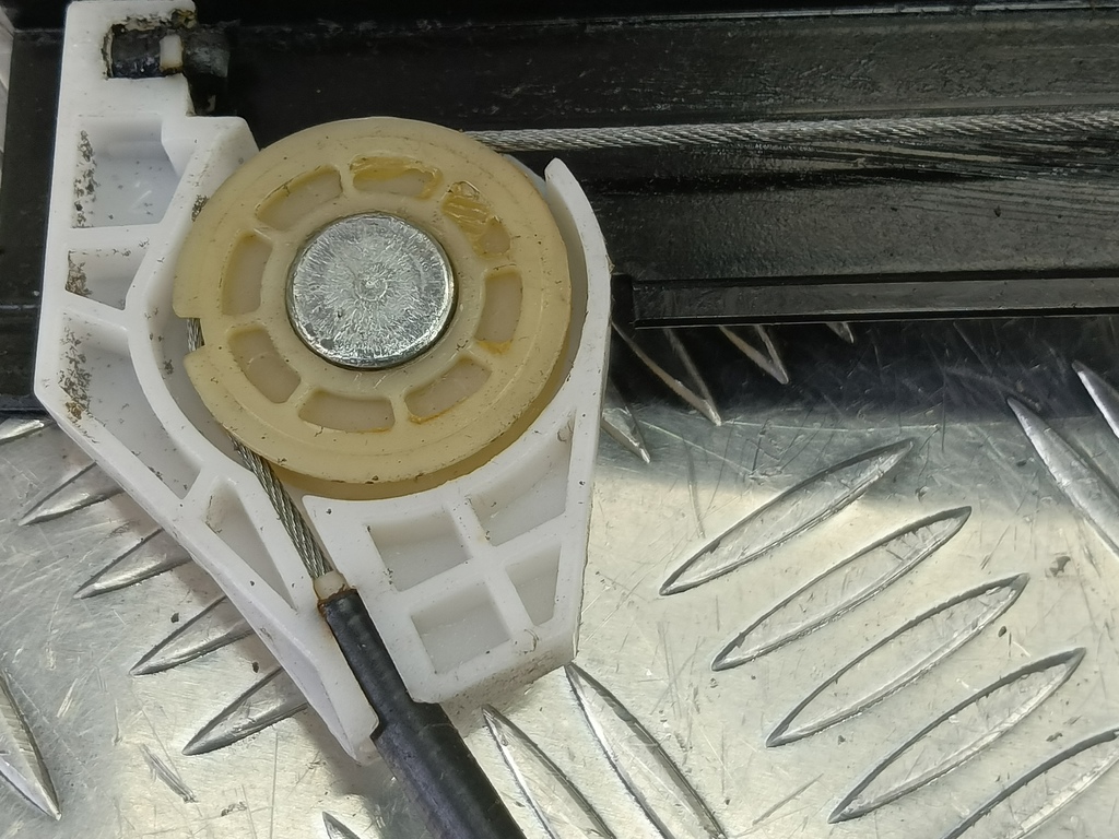 стеклоподъемник Fiat Doblo 1.4 MT (77 л.с.)Doblo  I рестайлинг (2005—2015) Минивэн 51830870, 8450 рублей, Москва