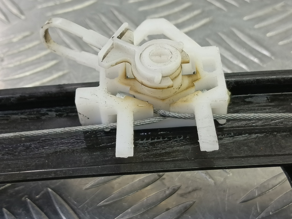 стеклоподъемник Fiat Doblo 1.4 MT (77 л.с.)Doblo  I рестайлинг (2005—2015) Минивэн 51830870, 8450 рублей, Москва