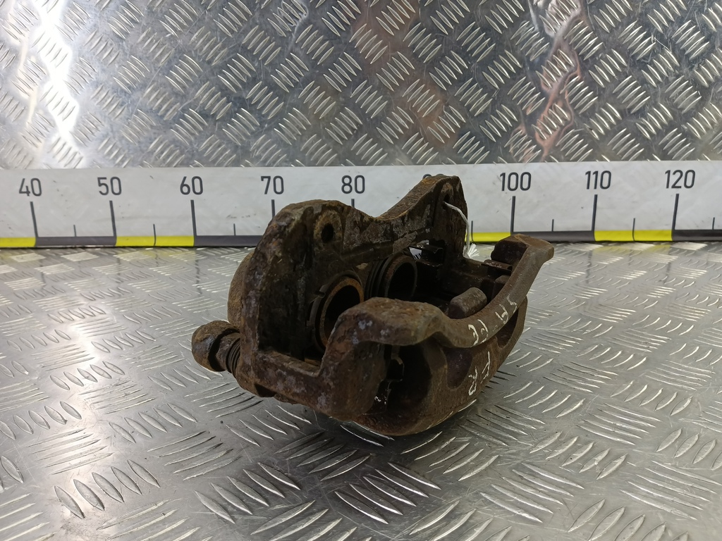 суппорт Hyundai SANTA FE  5813026120, 2700 рублей, Москва