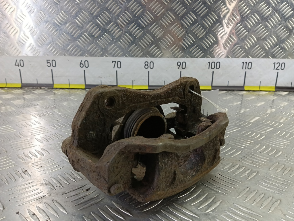 суппорт Kia Ceed  581101H000, 2360 рублей, Москва