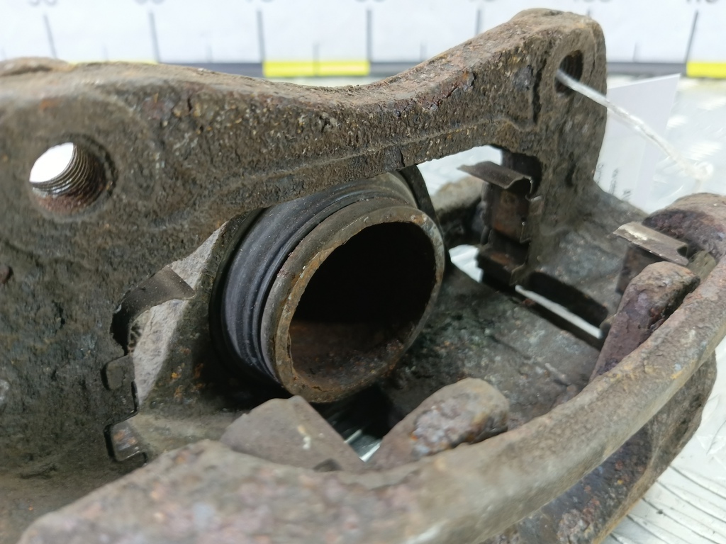 суппорт Kia Ceed  581101H000, 2360 рублей, Москва