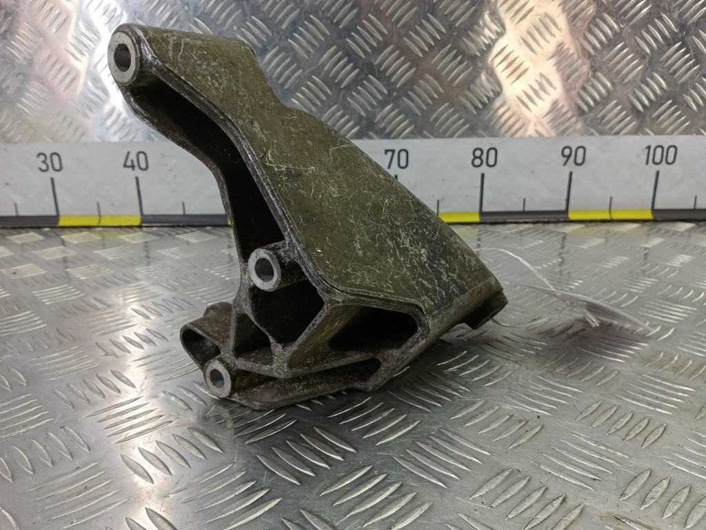 кронштейн двигателя (двс) Volkswagen Crafter  076199307, 520 рублей, Москва