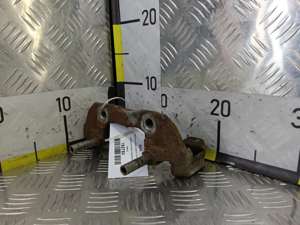 скоба суппорта FORD Focus 2.0 AMT (160 л.с.)Focus  III рестайлинг (2014—2019) Седан 1695010, 5350 рублей, Москва