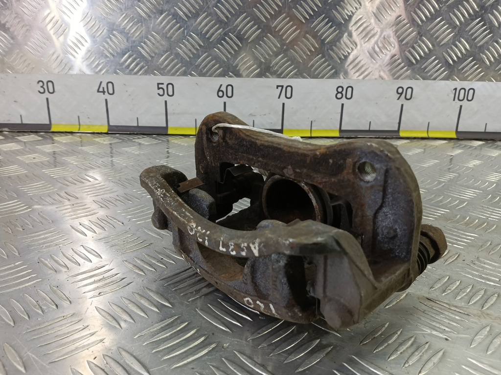 суппорт Hyundai I20 1.3 MT (78 л.с.)i20  I (2008—2012) Хетчбэк 581301J100, 2010 рублей, Москва