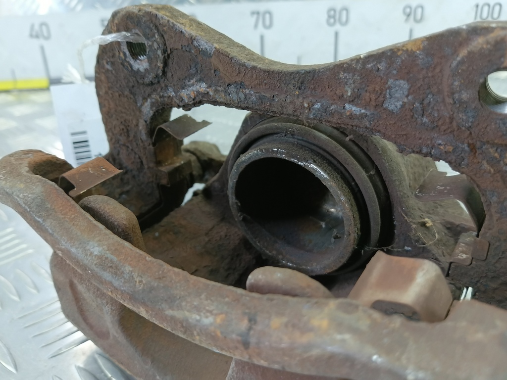 суппорт Hyundai TUCSON 2.0 MT (140 л.с.)Tucson  I (2004—2011) Внедорожник 581302E000, 980 рублей, Москва