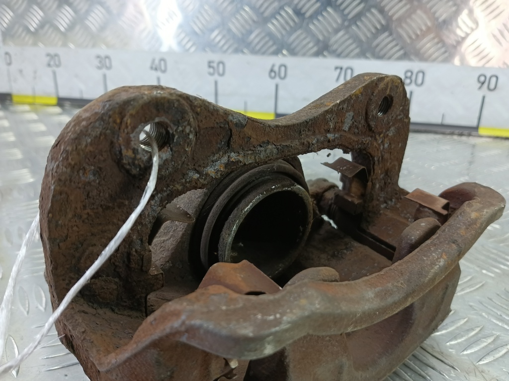 суппорт Hyundai TUCSON 2.0 MT (140 л.с.)Tucson  I (2004—2011) Внедорожник 581302E000, 980 рублей, Москва