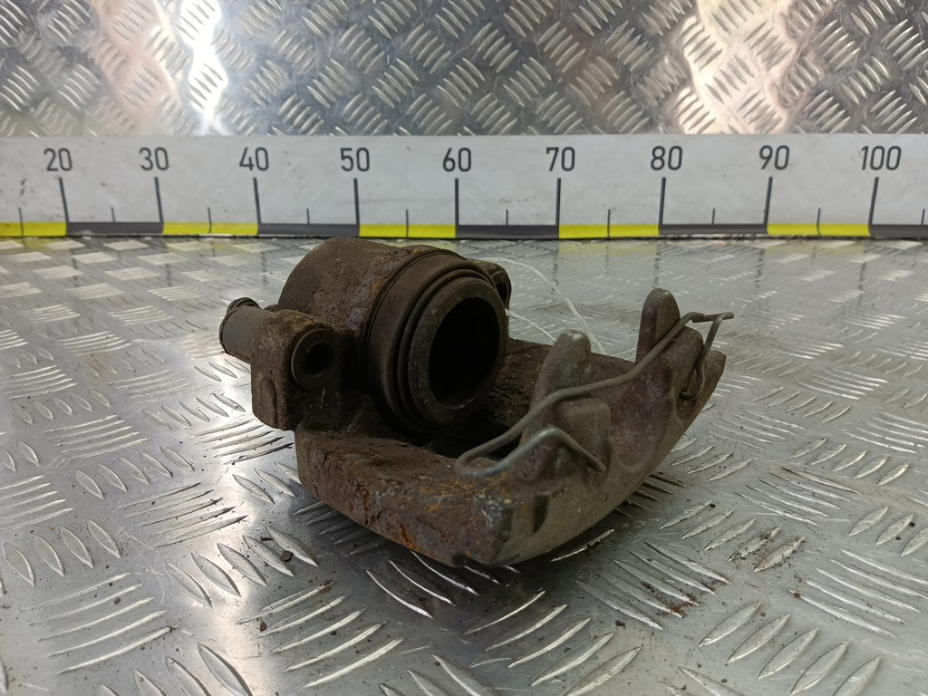 суппорт FORD Focus Focus 1682876, 1670 рублей, Москва