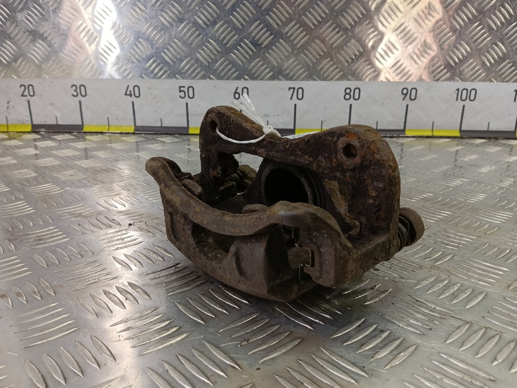 суппорт Hyundai MATRIX 1.6 MT (103 л.с.)Matrix  I рестайлинг (2005—2008) Минивэн 5813017400, 3050 рублей, Москва