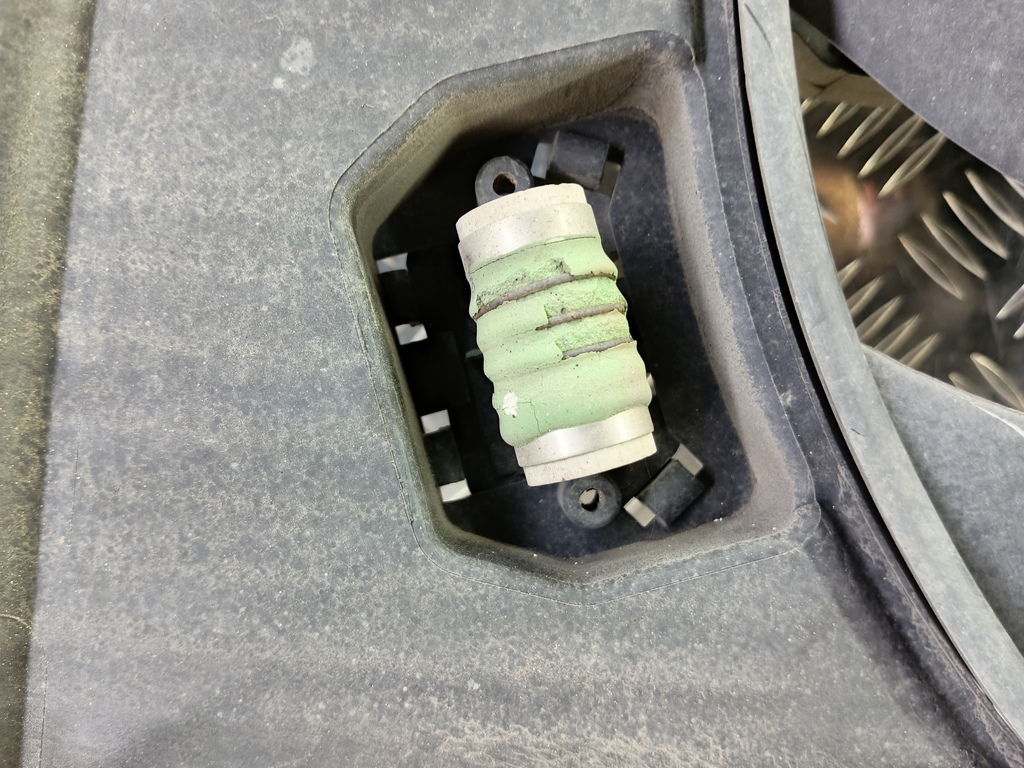 вентилятор охлаждения Fiat Doblo 1.4 MT (77 л.с.)Doblo  I рестайлинг (2005—2015) Минивэн 51774951, 17650 рублей, Москва