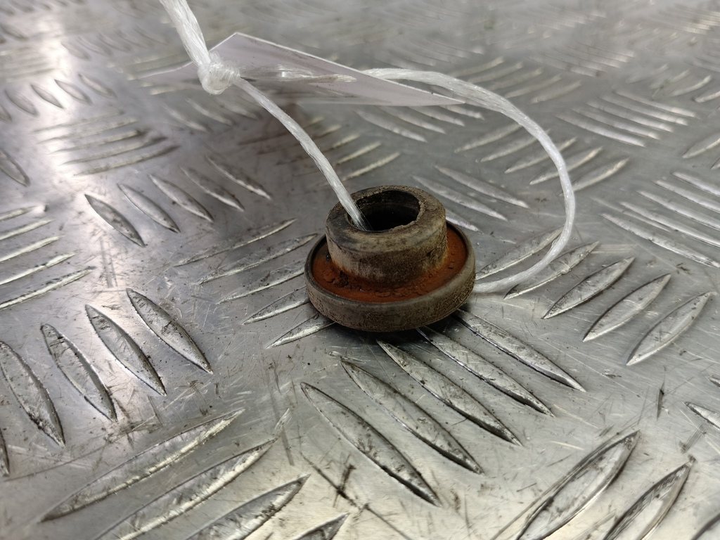 подушка радиатора SUZUKI JIMNY 1.3 4WD MT (86 л.с.)Jimny  III рестайлинг (2005—2012) Внедорожник 17812-82000, 520 рублей, Москва