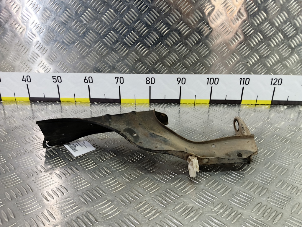 кронштейн радиатора SUZUKI JIMNY 1.3 4WD MT (86 л.с.)Jimny  III рестайлинг (2005—2012) Внедорожник 7143181A01, 980 рублей, Москва