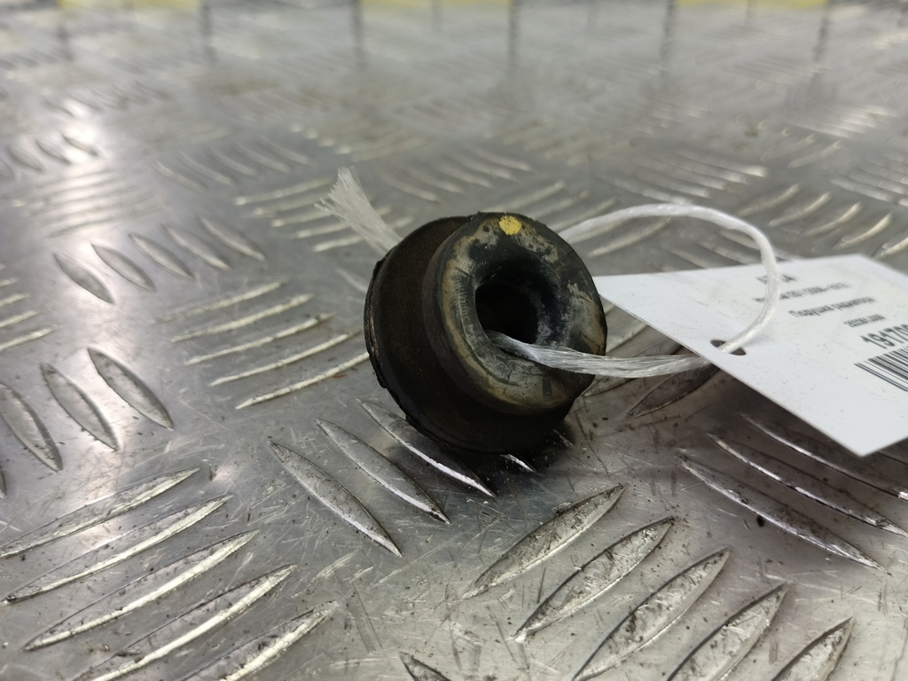 подушка радиатора Hyundai I20 1.3 MT (78 л.с.)i20  I (2008—2012) Хетчбэк 253361J000, 750 рублей, Москва