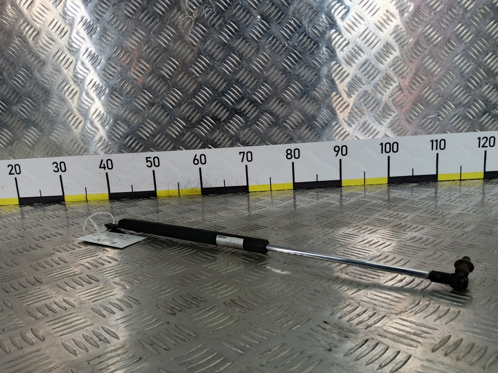 амортизатор крышки багажника SUZUKI Grand Vitara 2.0 4WD MT (140 л.с.)Grand Vitara  II (2005—2008) Внедорожник 8180065830, 1320 рублей, Москва