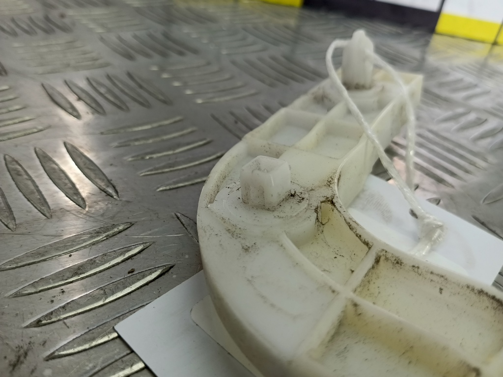 кронштейн бампера SUZUKI Grand Vitara 2.0 4WD MT (140 л.с.)Grand Vitara  II (2005—2008) Внедорожник 7184065J00, 1090 рублей, Москва