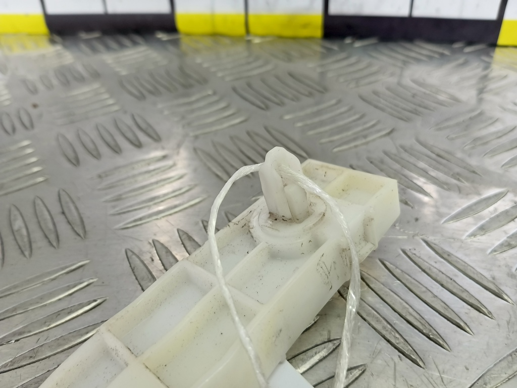 кронштейн бампера SUZUKI Grand Vitara 2.0 4WD MT (140 л.с.)Grand Vitara  II (2005—2008) Внедорожник 7184065J00, 1090 рублей, Москва