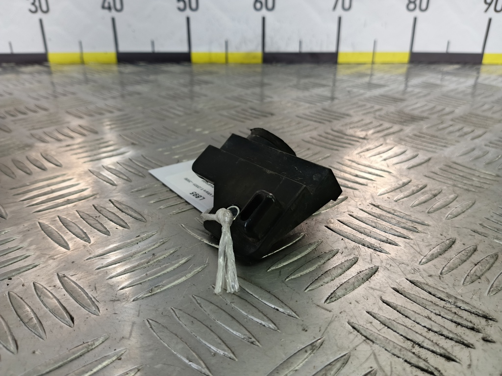 подушка радиатора SUZUKI Grand Vitara 2.0 4WD MT (140 л.с.)Grand Vitara  II (2005—2008) Внедорожник 9539164J00, 520 рублей, Москва