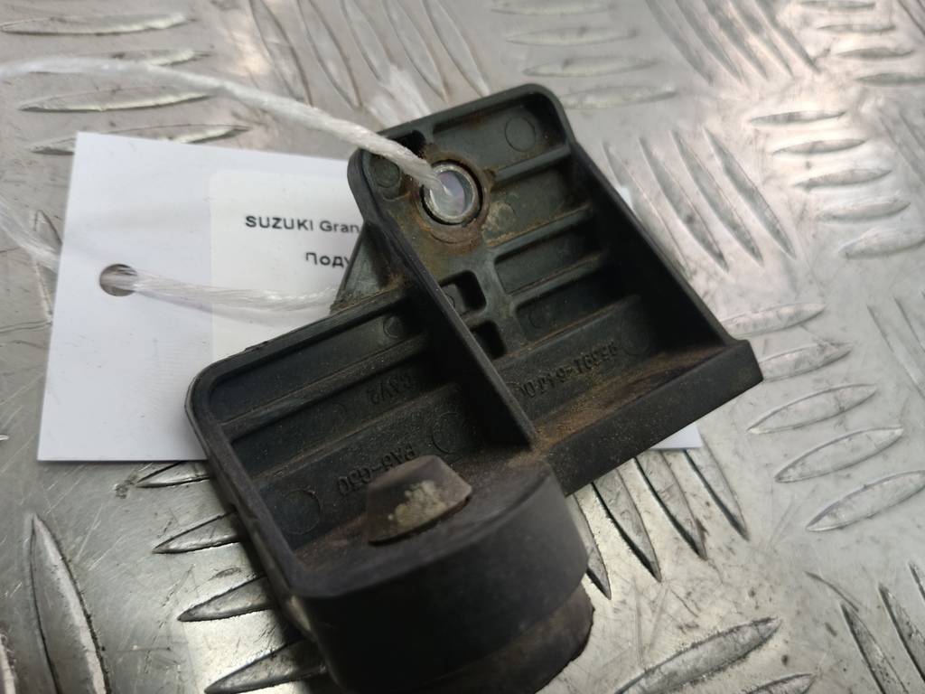 подушка радиатора SUZUKI Grand Vitara 2.0 4WD MT (140 л.с.)Grand Vitara  II (2005—2008) Внедорожник 9539164J00, 520 рублей, Москва